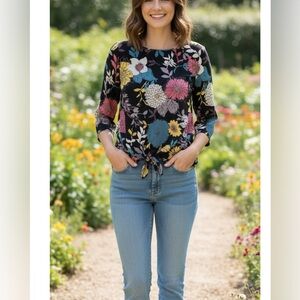 Le Lis Multicolor Floral Blouse